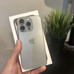 iPhone 15 Pro *MINT CONDITION* Unlocked 128gb