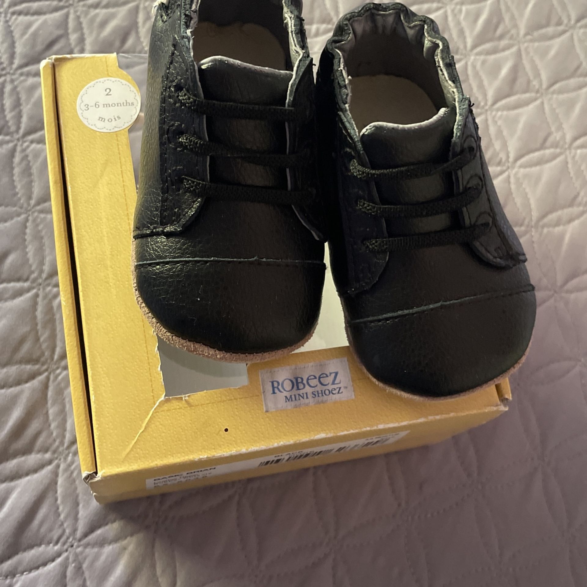 Robeez Baby Shoes Size 2 