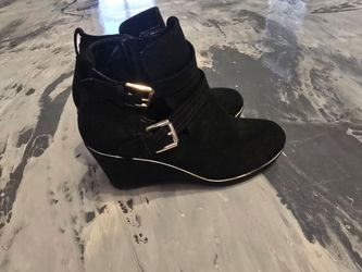 Ankle boots size 7.5