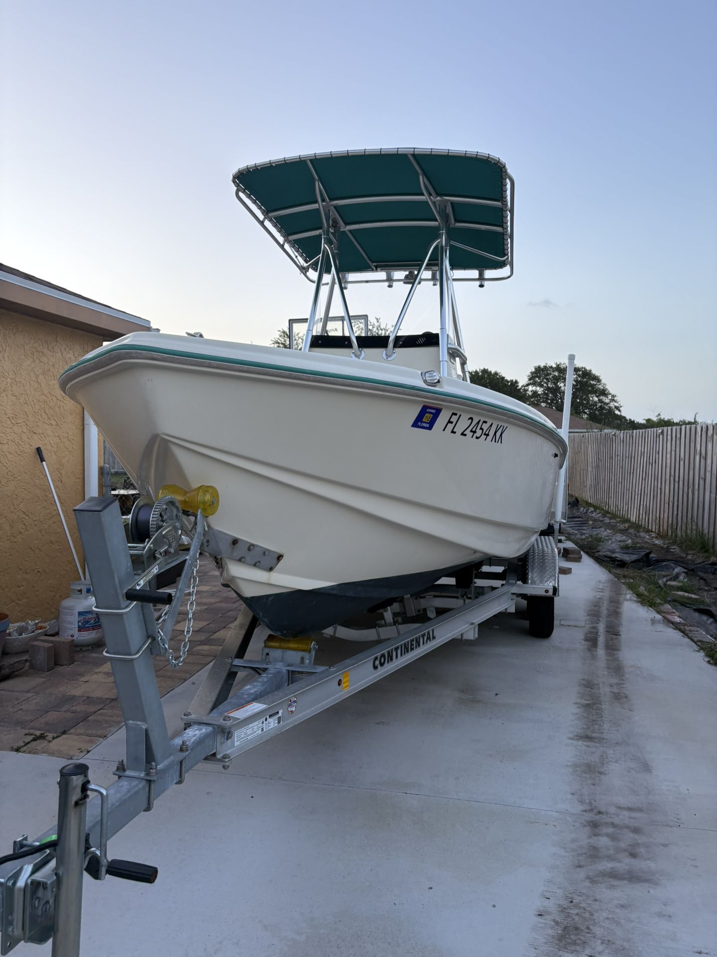 99 Scout Sportfish 202
