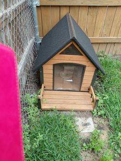 Knew dog extra large dog house 🏠 never been used