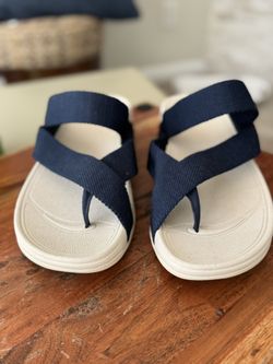 FitFlop Sandals Men’s 11
