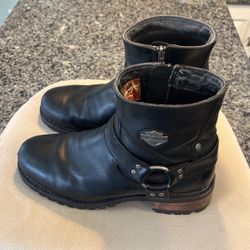 Harley-Davidson boots men’s size 12 black leather pre-owned with side zipper for easy on & off model 95002