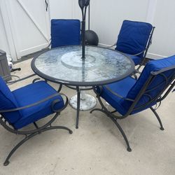 Patio Table And Chairs 