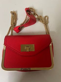 Like New Red Woman Shoulder Bag