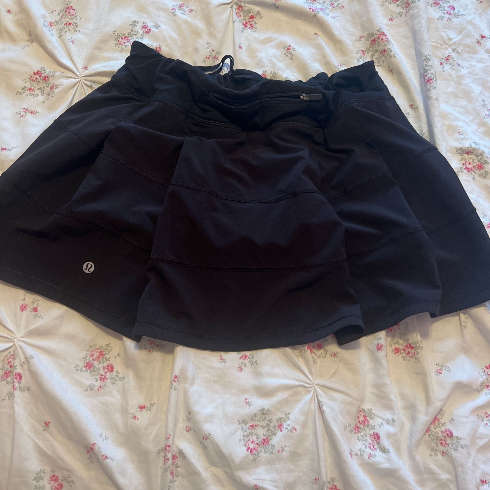 Lululemon Speed up Skirt Black Size 10