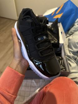 Space jam Jordan 11 Lows Size 4y