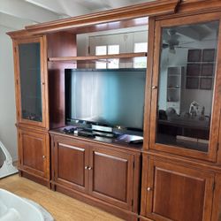 Entertainment Center , Make Offer