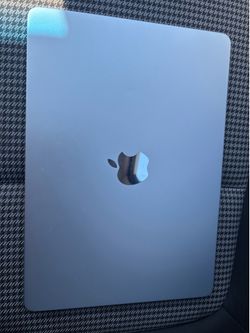 Mac Book Air 2025