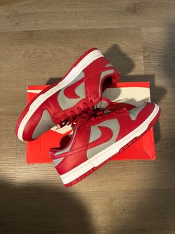 Nike dunk low 8.5