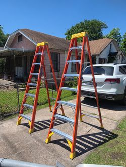 8ft Fiberglass Werner ladder