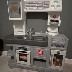 Toy Kitchen