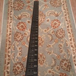 APC 42 PLUG METERED OUTLET STRIP