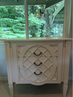 Pottery Barn 3 Drawer Dresser