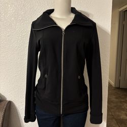 Women’s Black Lululemon Jacket Size 6