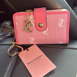 Juicy Couture Pink Wallet: BRAND NEW