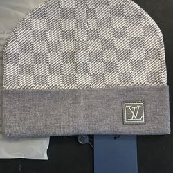 Disigner grey beanie