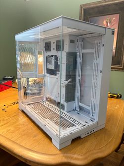 LIAN LI O11 Dynamic EVO RGB White Tempered Glass ATX Mid Tower Chassis