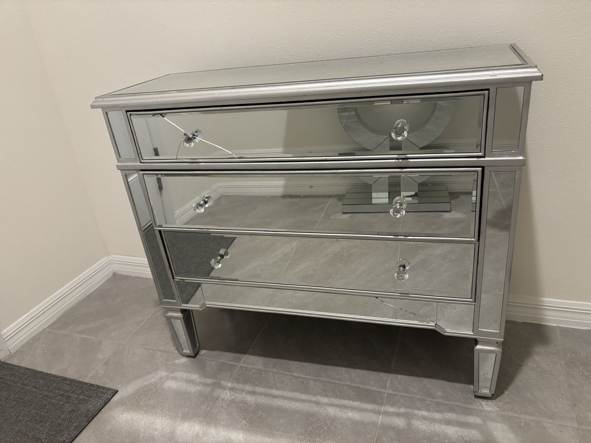 Project Mirrored Chest 