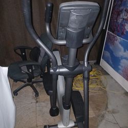 ProForm Elliptical Machine 