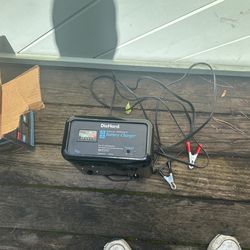 Die Hard Battery Charger 