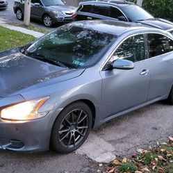 2010 Nissan Maxima