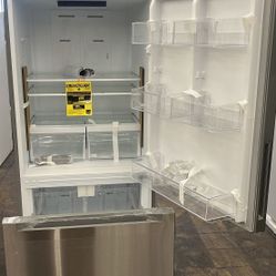 VISSANI MDBF18SS 18.7 cu. ft. Bottom Freezer Refrigerator