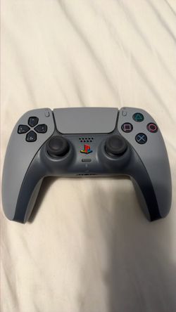 PlayStation 5 DualSense 20th anniversary edition