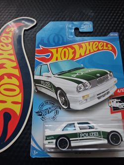 Hot Wheels Mainline 1992 BMW M3 Police