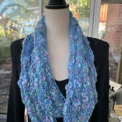 Woman Infinity Scarf 100% Wool With Boucle Yarn