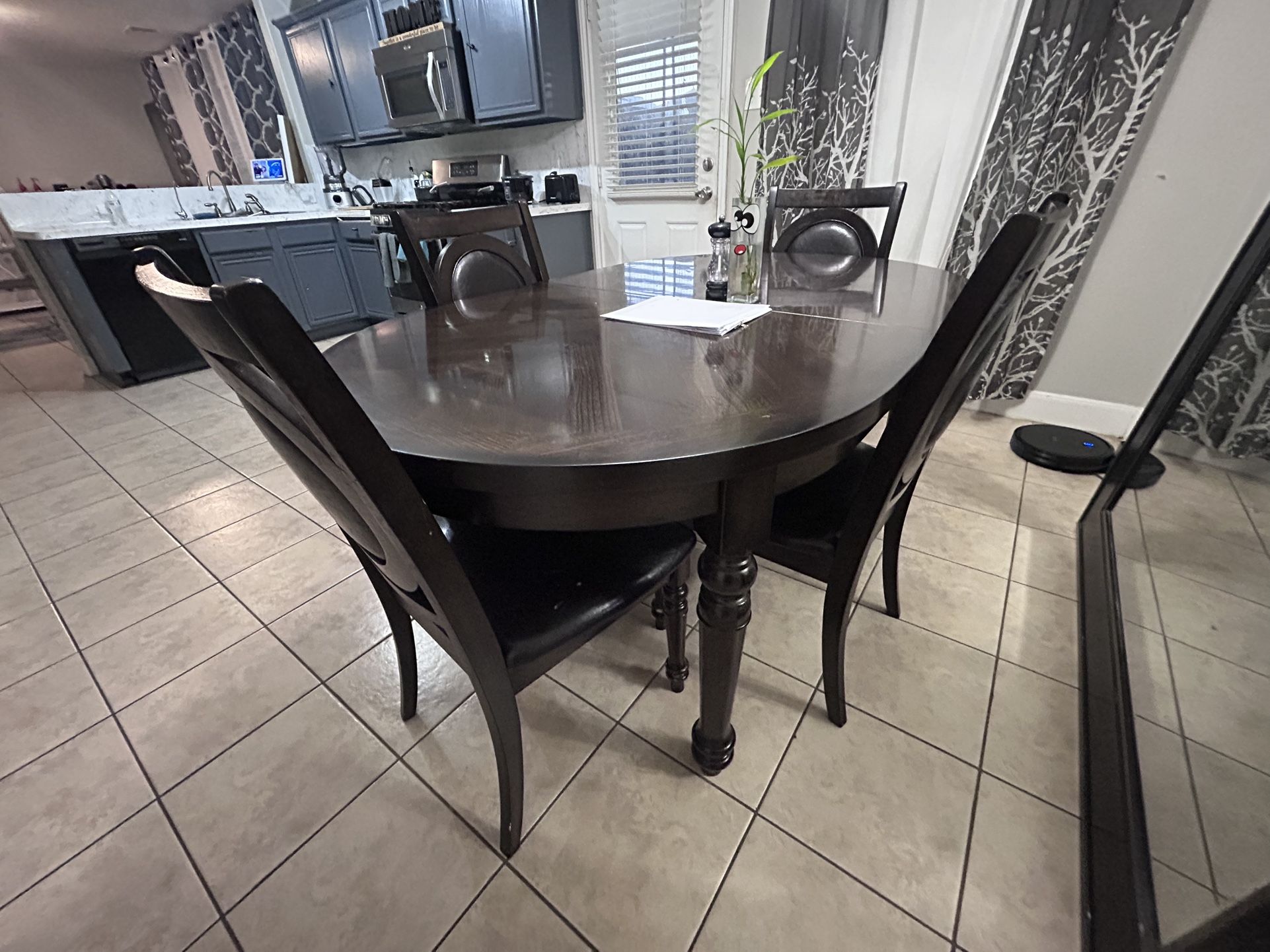 Dining Room Table With Six Chairs 