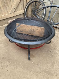 Outdoor Steel Fire Pit with Mesh Screen Cover