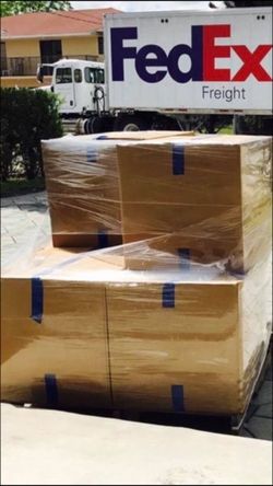 Branded clothing pallet for sale