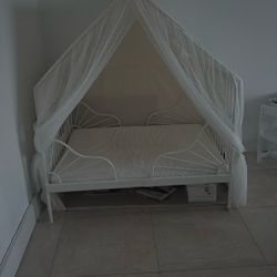 Doll House With Bed