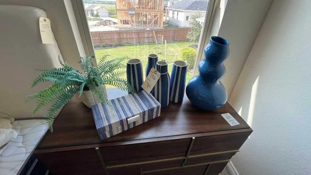 Vases And Boxes Room Decor