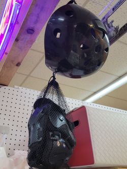 Black Skate Helmet with Protective Gear Set