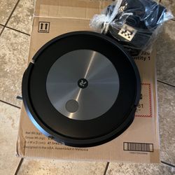 IRobot Roomba J7 15020 Vacuum 