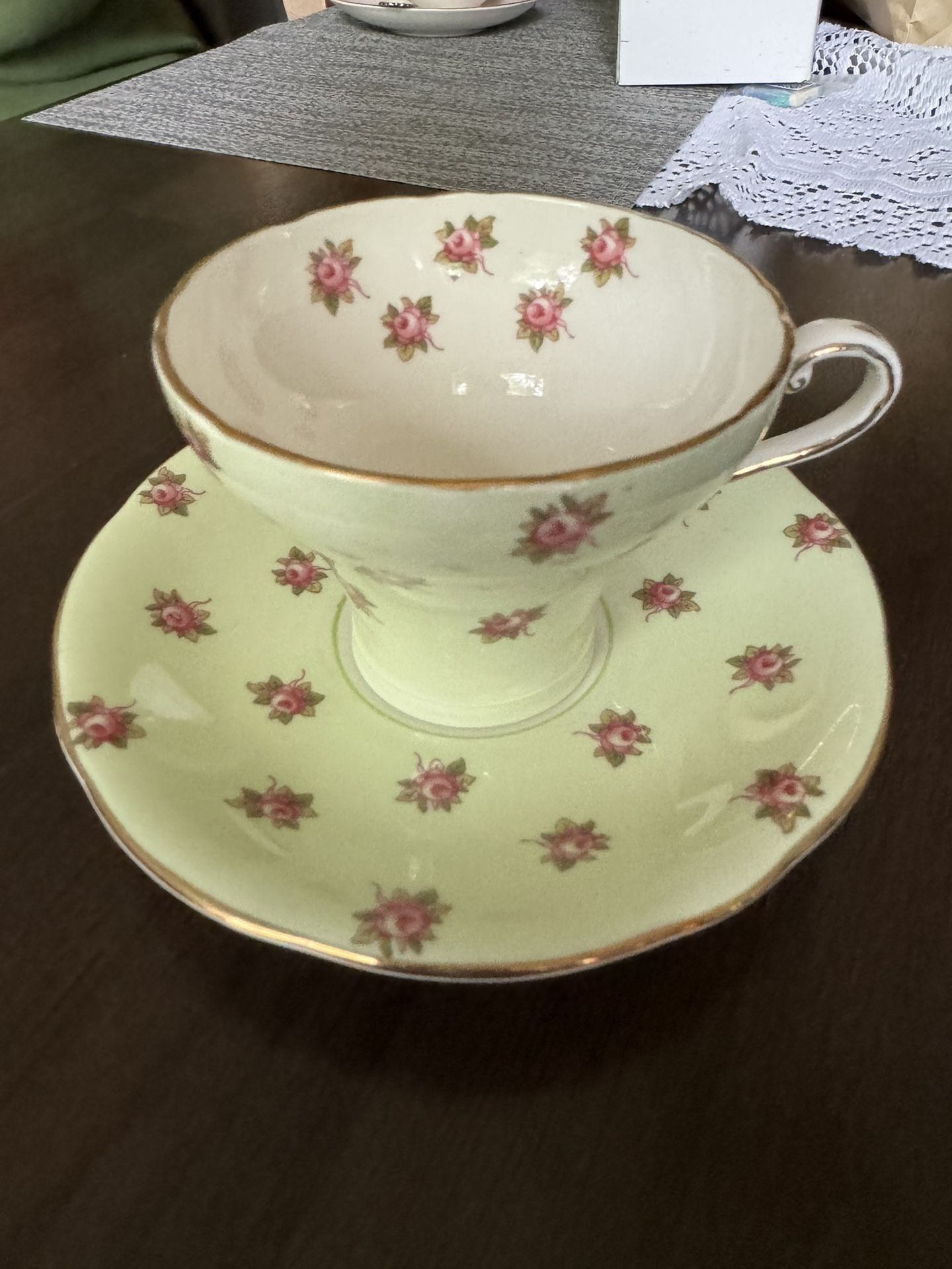 Aynsly Bone China Tea Cup 