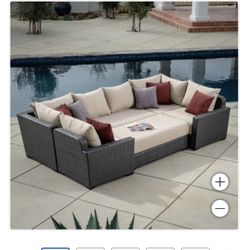 Endura 6-piece Modular Seating Set. Brand New. In Box. 