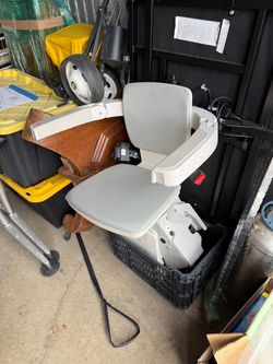 Bruno Stairlift with 10 Feet of Rail Remotes Power Plugs OBO