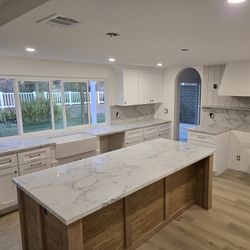 Countertop Installation & Slab Fabrication