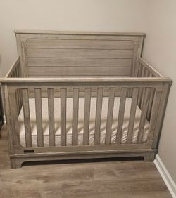 $100 OBO - Baby Crib