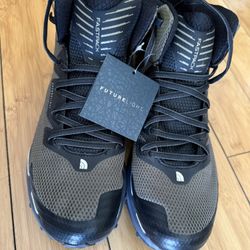 Brand New North face hiking boots men