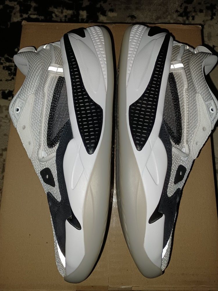 J. COLE X RS-DREAMER "EBONY & IVORY" SHOES SIZE 10 PRE-OWNED!!