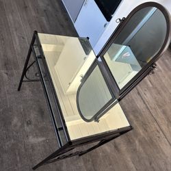 Makeup Vanity