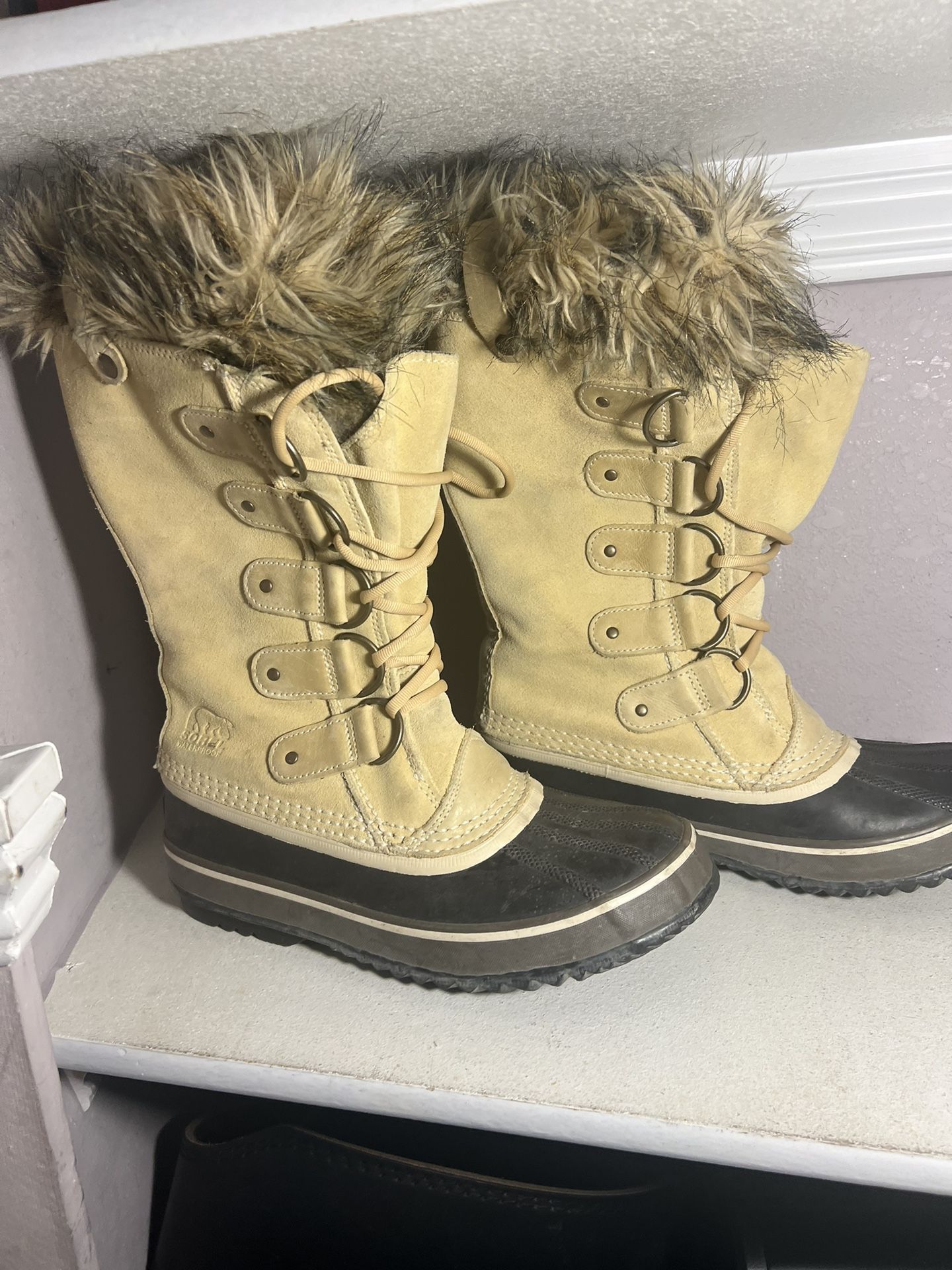 Sorel Joan of Arctic Tall Boots size 8 Fur Waterproof Leather Beige Tan & Black