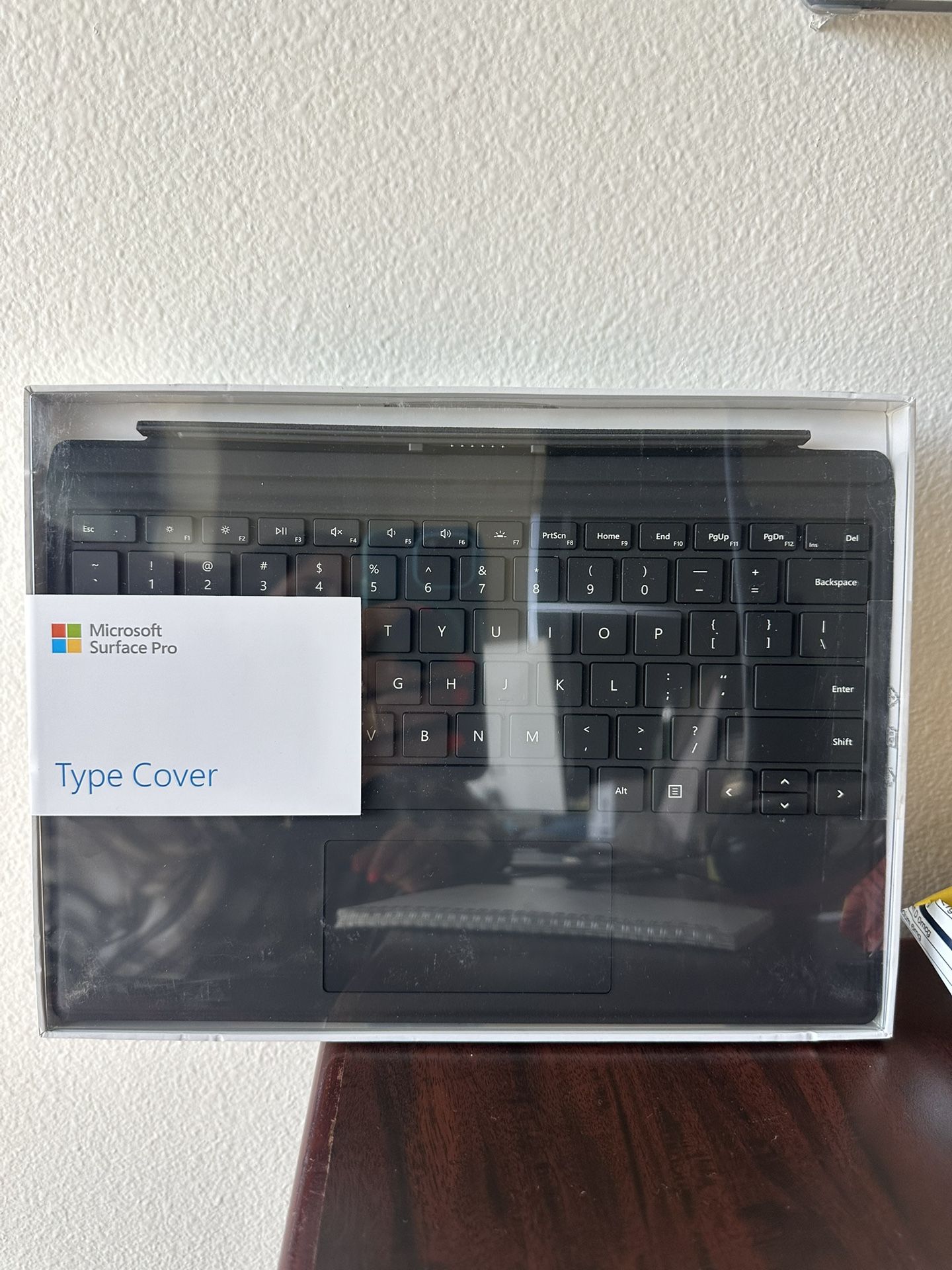 Microsoft FMN-00001 Surface Pro Type Cover 1725 Keyboard - Black, BRAND NEW