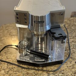 De’Longhi EC860 Espresso Maker