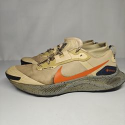 Size 10 US Nike Pegasus Trail 3 GORE-TEX men's waterproof trail running shoe