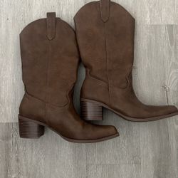 boots size 7